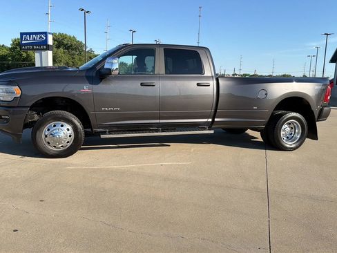 Used 2023 RAM 3500 Laramie AWD/4WD image 8