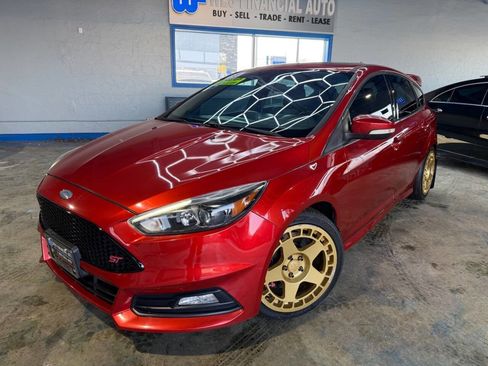 Used 2018 Ford Focus ST w/ Equipment Group 401A image 1