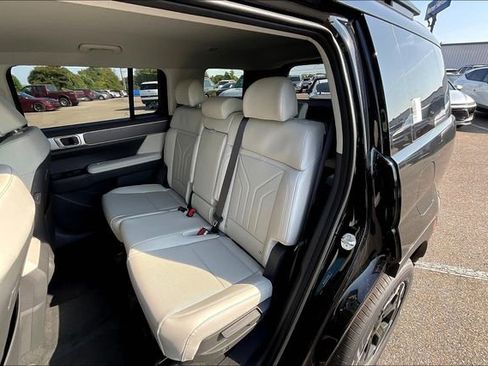 Certified 2026 Hyundai Santa Fe SEL w/ Tow & Go Package FWD image 10