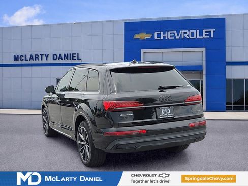 Used 2023 Audi Q7 3.0T Premium Plus w/ Premium Plus Package AWD/4WD image 4