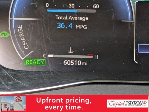 Used 2023 Toyota Venza Limited image 22