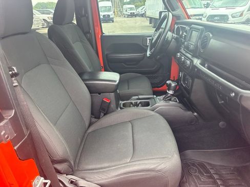 Used 2018 Jeep Wrangler Sport AWD/4WD image 31