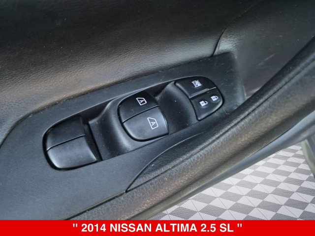 Used 2014 Nissan Altima 2.5 SL w/ Moonroof Package FWD image 12