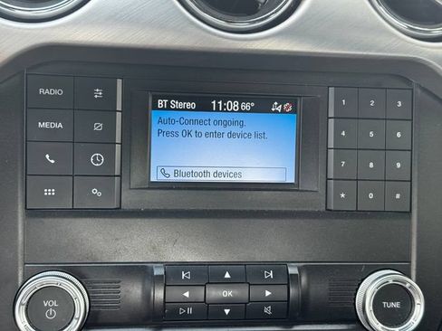 Used 2022 Ford Mustang GT w/ Black Accent Package RWD image 27