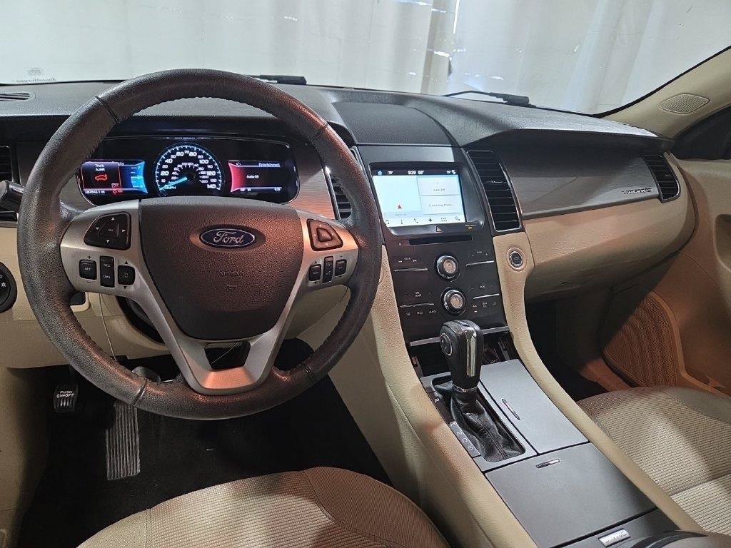 Used 2017 Ford Taurus SEL w/ Equipment Group 201A FWD image 9