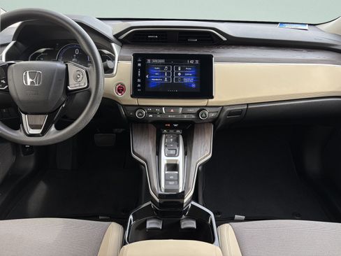 Certified 2018 Honda Clarity Plug-In Hybrid image 35