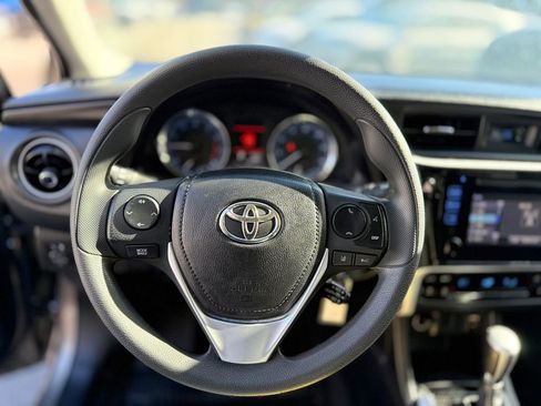 Used 2019 Toyota Corolla LE w/ Carpet Mat Package (TMS) image 6