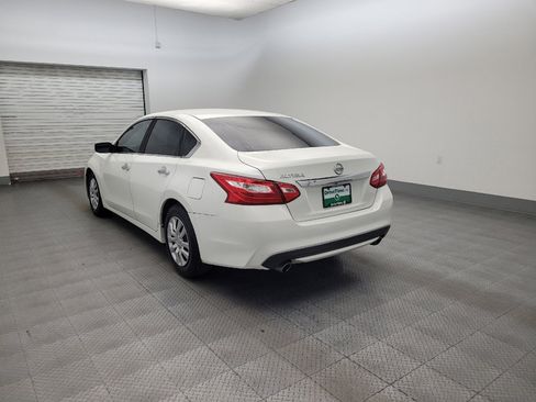 Used 2017 Nissan Altima 2.5 S w/ Power Driver Seat Package FWD image 5