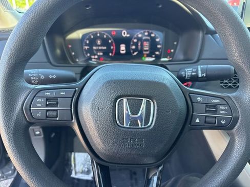 Certified 2025 Honda Accord SE image 17