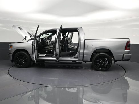 Used 2024 RAM 1500 Laramie AWD/4WD image 38