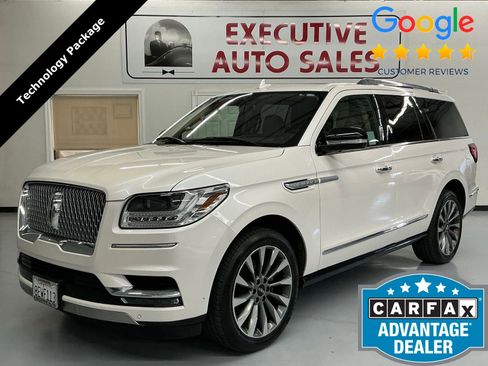 Used 2018 Lincoln Navigator Select w/ Technology Package RWD image 1