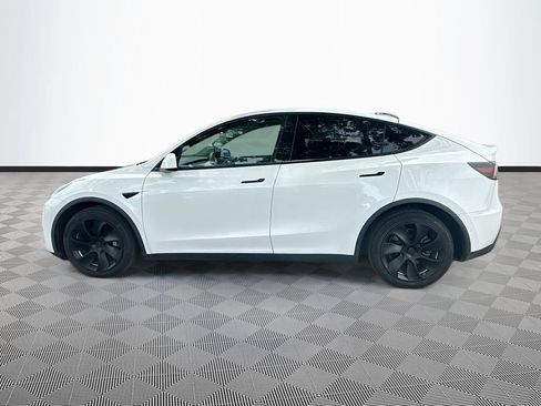 Used 2021 Tesla Model Y Long Range AWD/4WD image 4