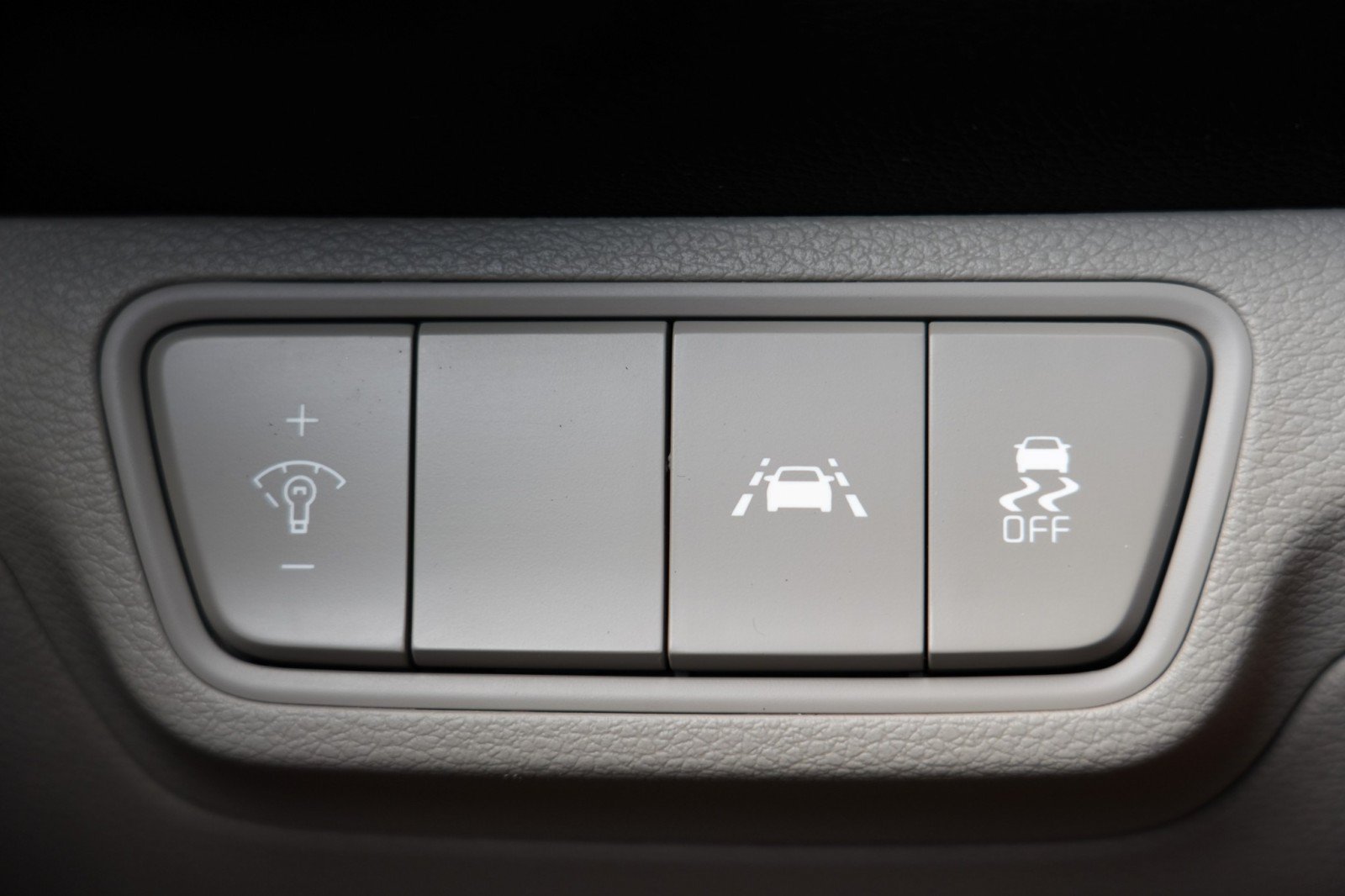 Used 2020 Kia Forte LXS FWD image 16