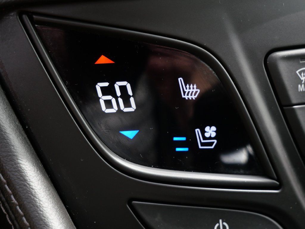 Used 2020 Buick Envision Premium w/ Driver Confidence Package AWD/4WD image 29