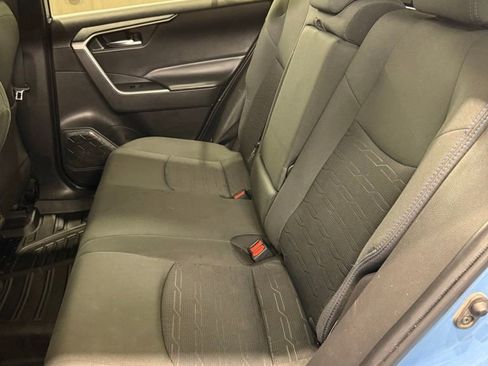 Used 2022 Toyota RAV4 SE AWD/4WD image 15