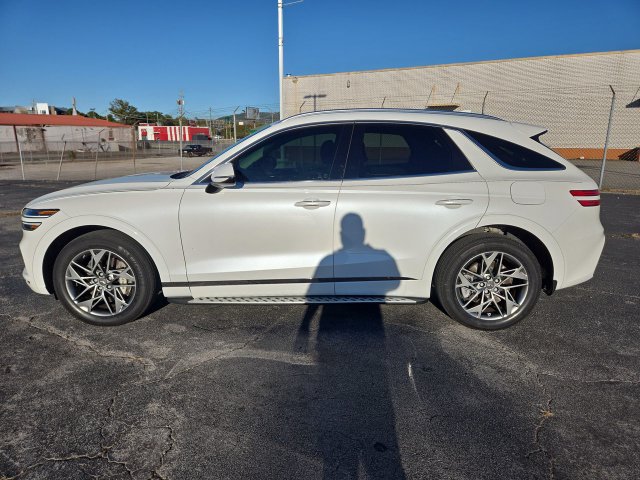 Used 2025 Genesis GV70 2.5T w/ Select Package AWD/4WD image 5
