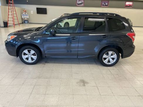 Used 2016 Subaru Forester 2.5i Premium w/ All-Weather Package AWD/4WD image 5