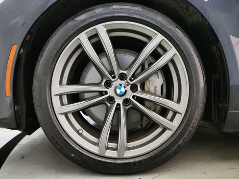 Used 2020 BMW 750i xDrive w/ Executive Package AWD/4WD image 44