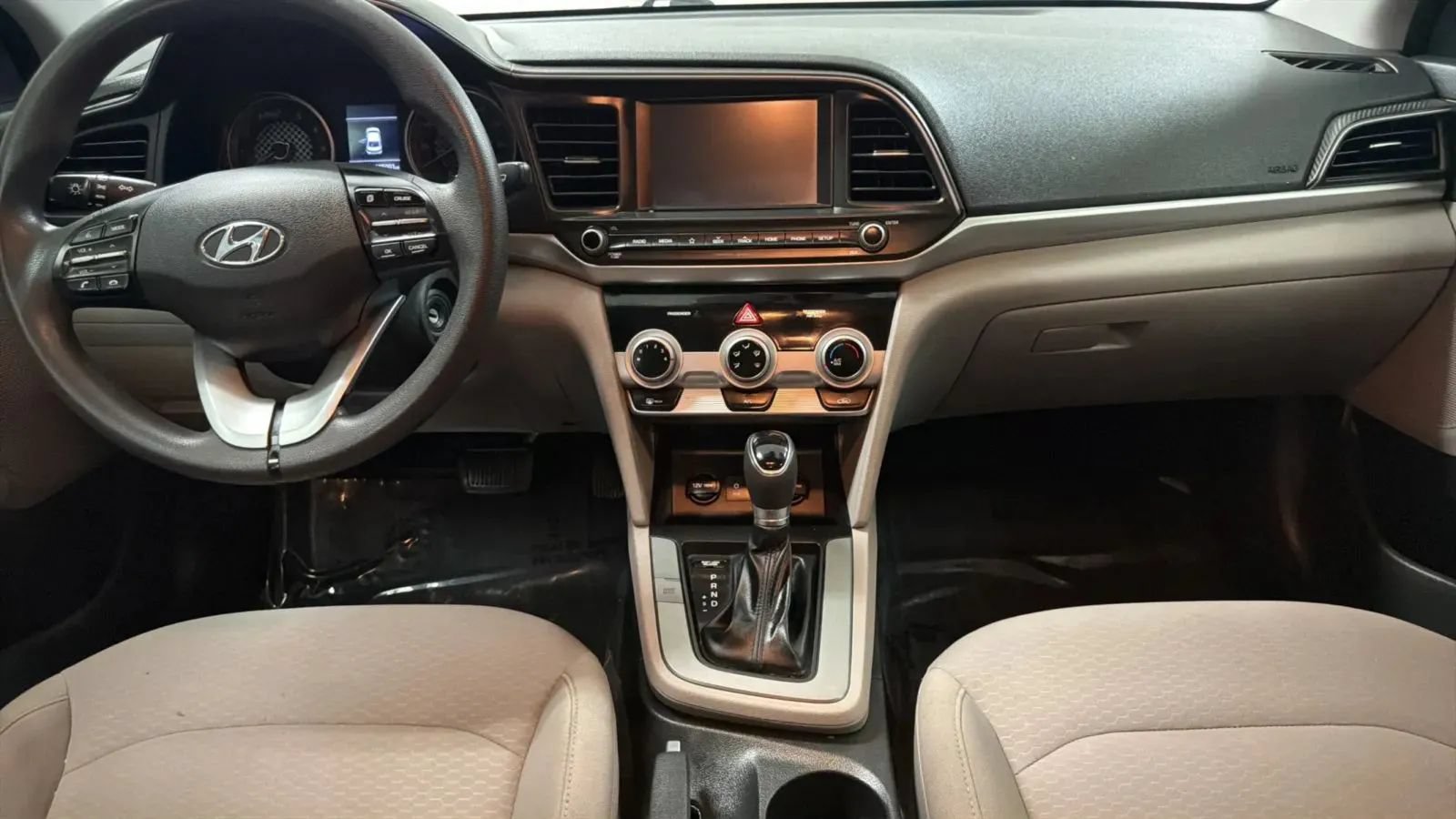 Used 2019 Hyundai Elantra SEL FWD image 16