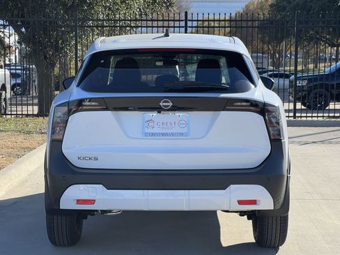 New 2026 Nissan Kicks S image 5