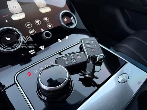 Used 2020 Land Rover Range Rover Velar R-Dynamic S image 59