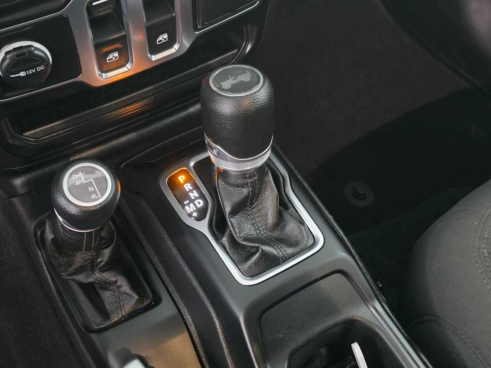 Used 2023 Jeep Wrangler Sport AWD/4WD image 28