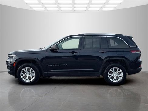 Certified 2023 Jeep Grand Cherokee Limited image 4