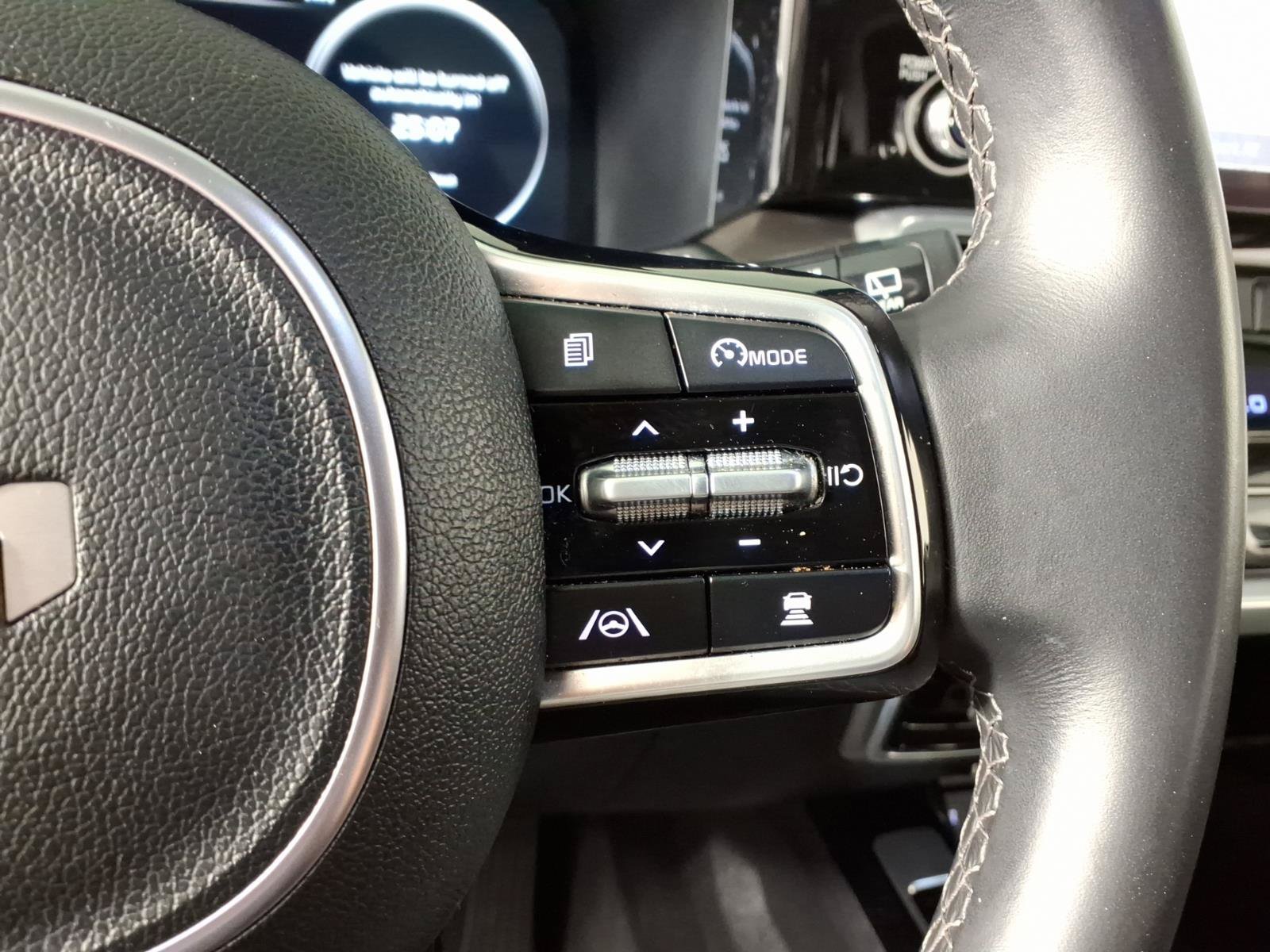 Used 2023 Kia Sorento SX FWD image 22