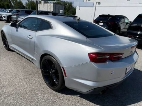 Used 2019 Chevrolet Camaro LT RWD image 8