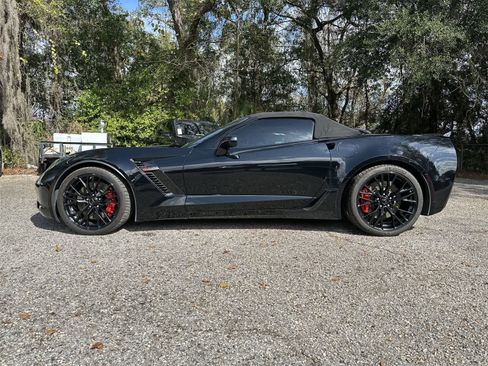 Used 2017 Chevrolet Corvette Z06 image 3