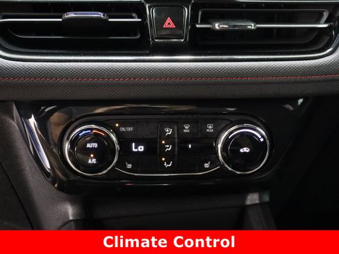 Used 2024 Chevrolet TrailBlazer RS w/ Convenience Package image 20