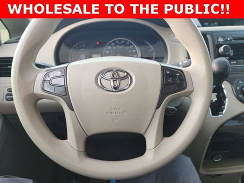 Used 2011 Toyota Sienna LE image 14