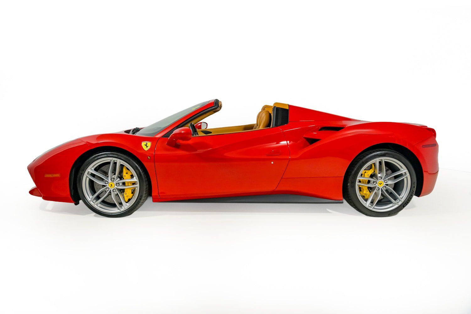 Certified 2017 Ferrari 488 Spider RWD image 15