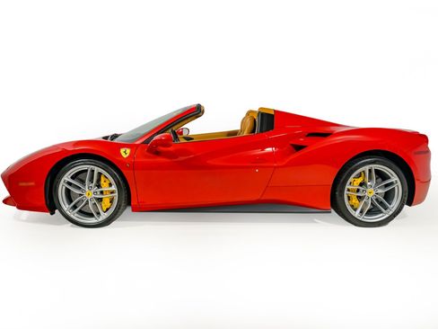 Certified 2017 Ferrari 488 Spider RWD image 15