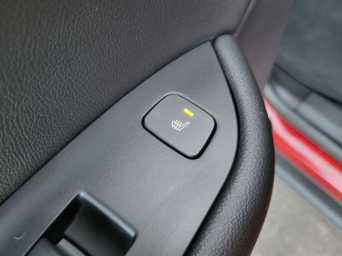 Used 2019 Chevrolet Blazer RS image 32