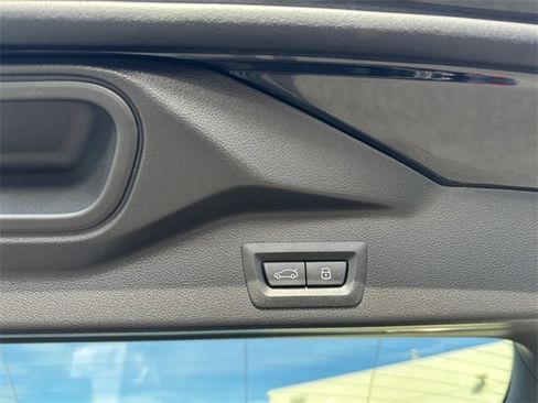 Used 2026 BMW X5 xDrive40i w/ M Sport Package image 36