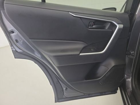 Used 2023 Toyota RAV4 LE FWD image 15