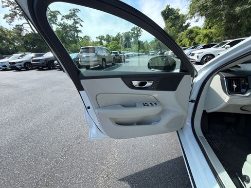 Certified 2024 Volvo S60 B5 Plus FWD image 25