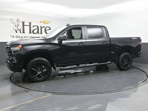 New 2026 Chevrolet Silverado 1500 LT Trail Boss w/ LPO, Dark Essentials Package AWD/4WD image 10