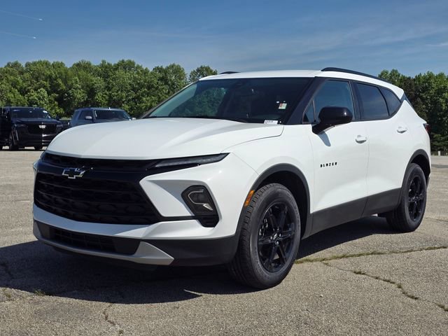 Used 2024 Chevrolet Blazer LT w/ Convenience Package FWD image 1