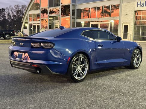 Used 2019 Chevrolet Camaro LT w/ RS Package image 10