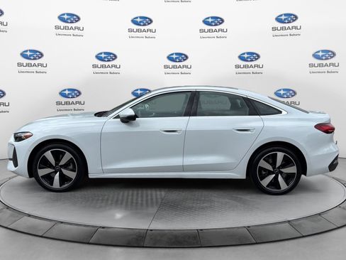 Used 2025 Audi A5 2.0T Premium Plus w/ Premium Plus AWD/4WD image 2