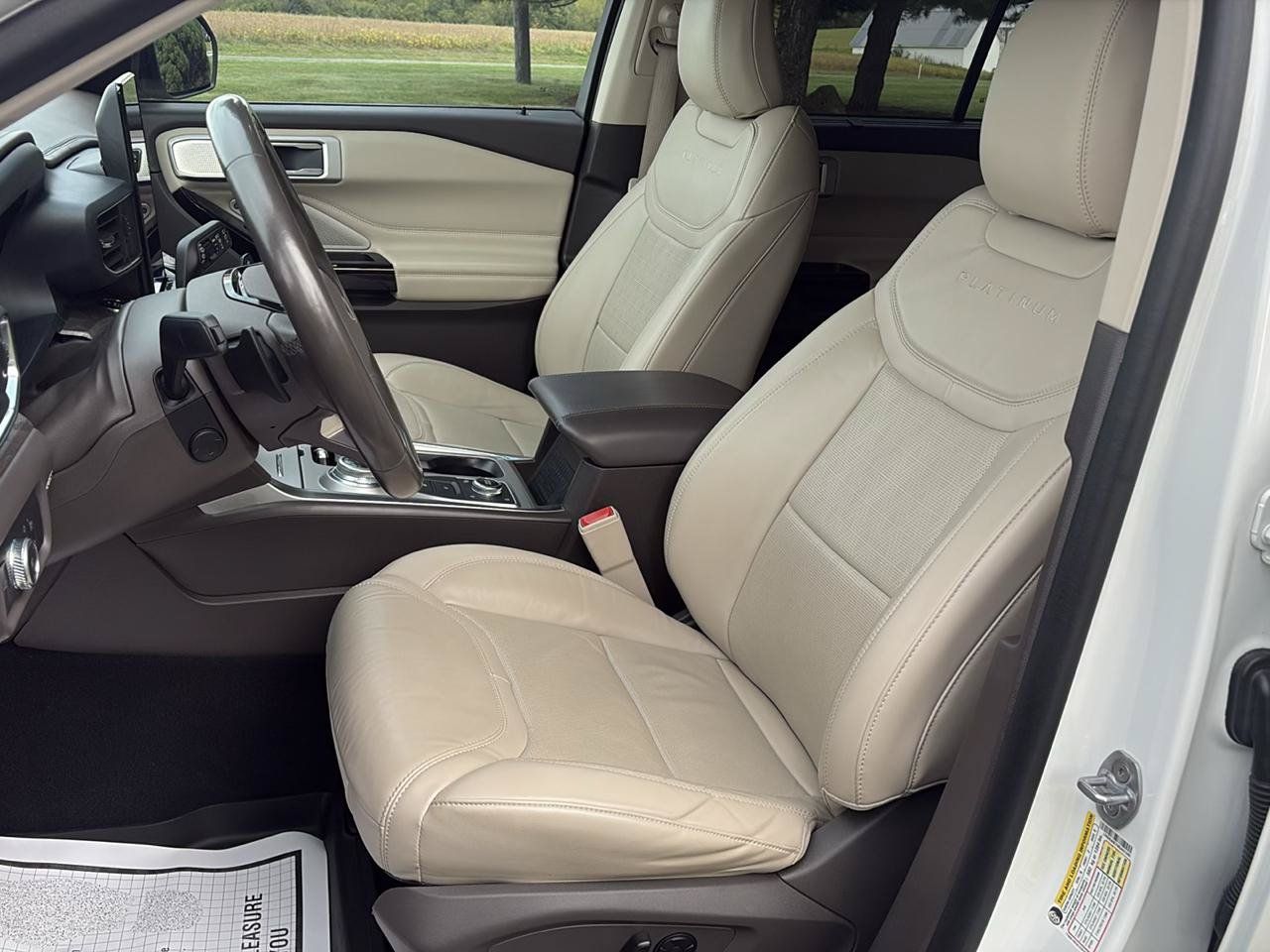 Used 2021 Ford Explorer Platinum w/ Equipment Group 601A AWD/4WD image 9