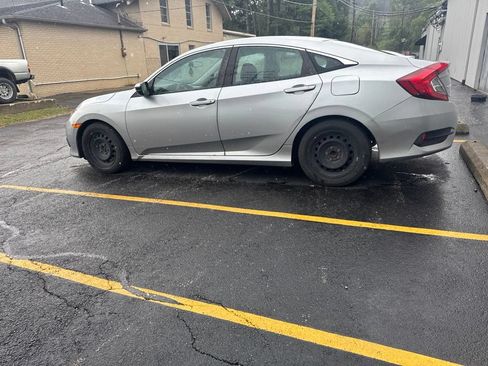 Used 2017 Honda Civic LX image 5
