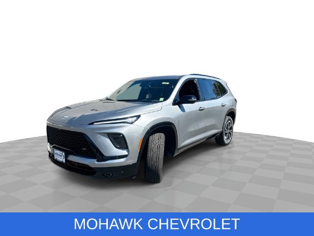 Used 2025 Buick Enclave Sport Touring w/ Power Package AWD/4WD image 4