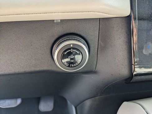 Used 2025 Lincoln Navigator L Reserve image 27