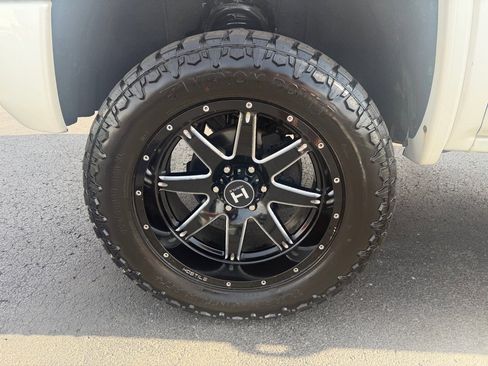 Used 2015 GMC Sierra 1500 Denali w/ Driver Alert Package image 9