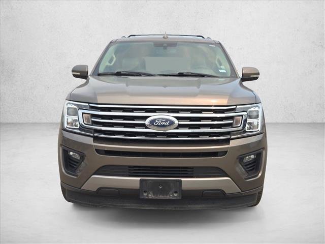 Used 2018 Ford Expedition XLT w/ Equipment Group 202A RWD image 2