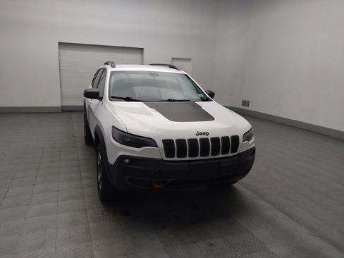 Used 2019 Jeep Cherokee Trailhawk image 14