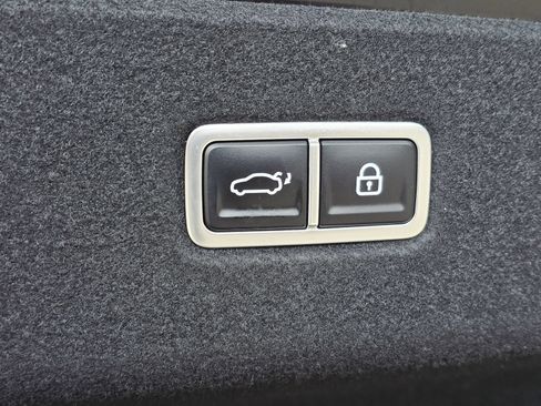 Used 2023 Hyundai Ioniq 6 SEL RWD image 18